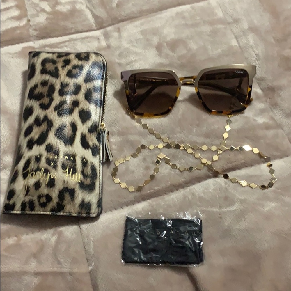 Quay x Jaclyn Hill Sunglasses & Chain